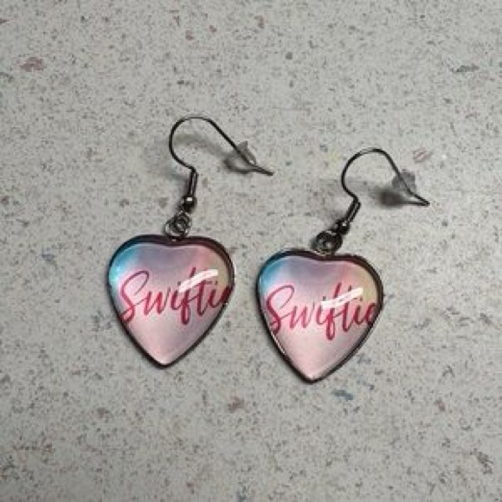 New! Taylor Swift Swiftie Heart Earrings